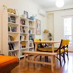 Aristotelous Square Apartment